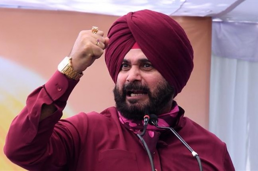 ਨਵਜੋਤ ਸਿੰਘ ਸਿੱਧੂ ਨੇ ਪੰਜਾਬ ਪ੍ਰਦੇਸ਼ ਕਾਂਗਰਸ ਪ੍ਰਧਾਨ ਦੇ ਅਹੁਦੇ ਤੋਂ ਅਸਤੀਫ਼ਾ ਦਿੱਤਾ