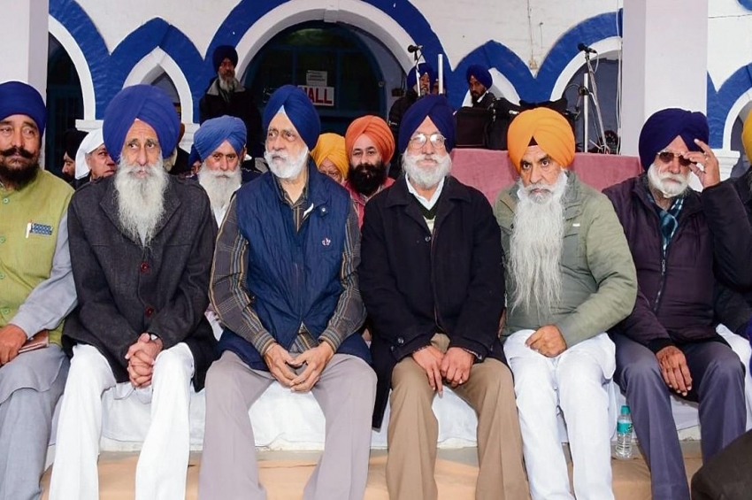 ਅਜੋਕੇ ਪੰਥਕ ਆਗੂਆਂ ਨੇ ਸਿੱਖੀ ਨੂੰ ਮਜ਼ਾਕ ਬਣਾਇਆ: ਰਵੀਇੰਦਰ ਰਵੀ