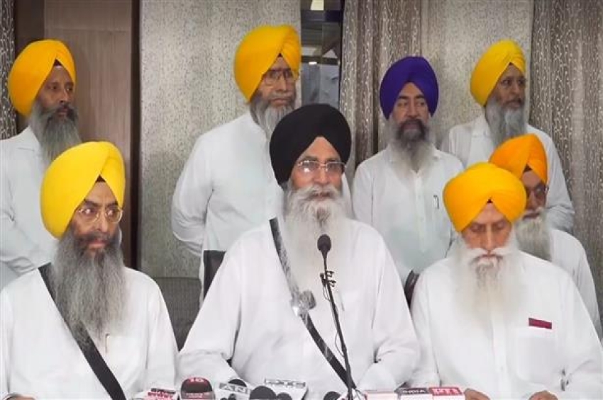 ਪੰਜਾਬ ਸਰਕਾਰ ਕੇਜਰੀਵਾਲ ਦੇ ਇਸ਼ਾਰੇ ’ਤੇ ਸਿੱਖ ਮਾਮਲਿਆਂ ’ਚ ਦਖ਼ਲ ਦੇ ਰਹੀ ਹੈ: ਧਾਮੀ