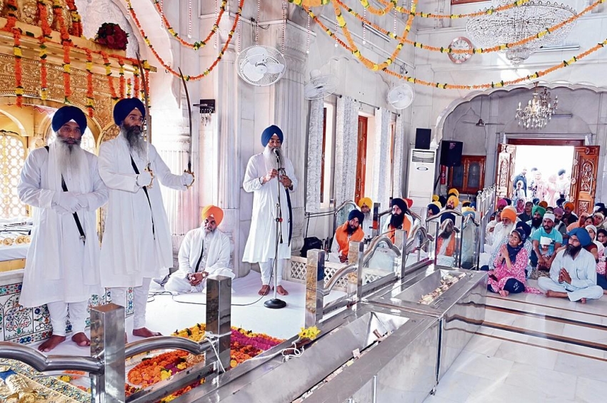 ਅਕਾਲ ਤਖ਼ਤ ਵਿਖੇ ਮੀਰੀ ਪੀਰੀ ਦਿਵਸ ਮਨਾਇਆ