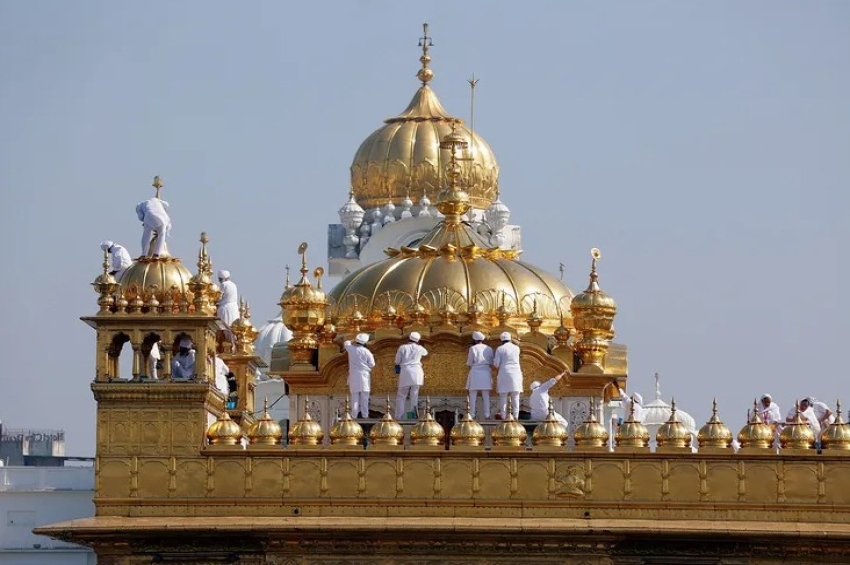 ਹਰਿਮੰਦਰ ਸਾਹਿਬ ’ਚ 27 ਤੱਕ ਚੱਲੇਗੀ ਸੋਨੇ ਦੇ ਪੱਤਰਿਆਂ ਦੀ ਸਫ਼ਾਈ