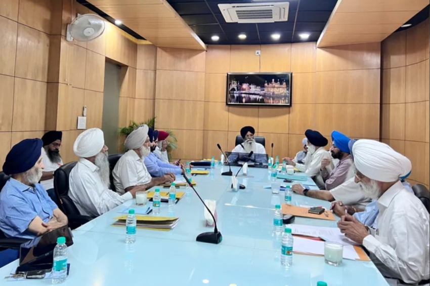 ਰਾਜੋਆਣਾ ਸਬੰਧੀ ਪਟੀਸ਼ਨ ਬਾਰੇ ਧਾਮੀ ਵੱਲੋਂ ਕਾਨੂੰਨੀ ਮਾਹਿਰਾਂ ਨਾਲ ਮੀਟਿੰਗ