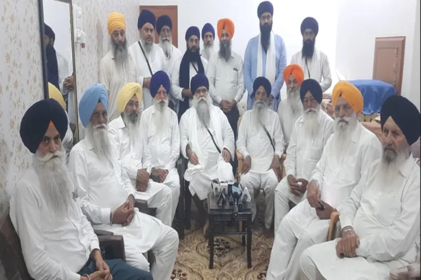 ਦਮਦਮੀ ਟਕਸਾਲ ਵੱਲੋਂ ਸੁਖਬੀਰ ਬਾਦਲ ਦੀ ਰਿਹਾਇਸ਼ ’ਤੇ ਦਿੱਤੇ ਜਾਣ ਵਾਲਾ ਧਰਨਾ ਮੁਲਤਵੀ
