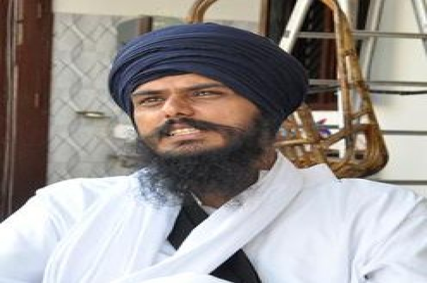 ਸਿੱਖ ਆਗੂਆਂ ਦਾ ਵਫ਼ਦ ਅੰਮ੍ਰਿਤਪਾਲ ਸਿੰਘ ਦੇ ਪਿਤਾ ਤਰਸੇਮ ਸਿੰਘ ਨੂੰ ਮਿਲਿਆ